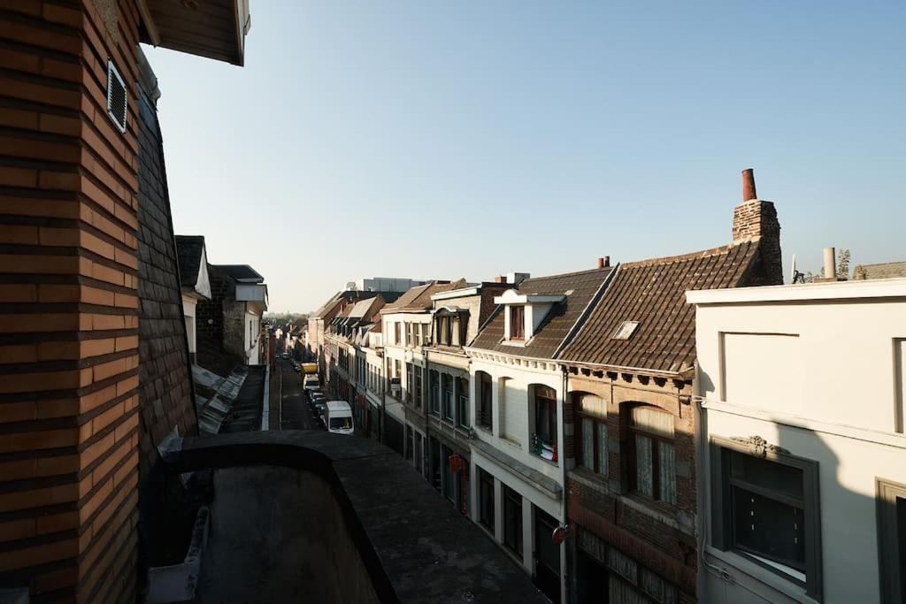 Studio-Balcon Center Of Mons Exteriör bild